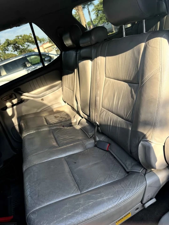 2002 Toyota Sequoia 1st Gen - Image 6 of 7