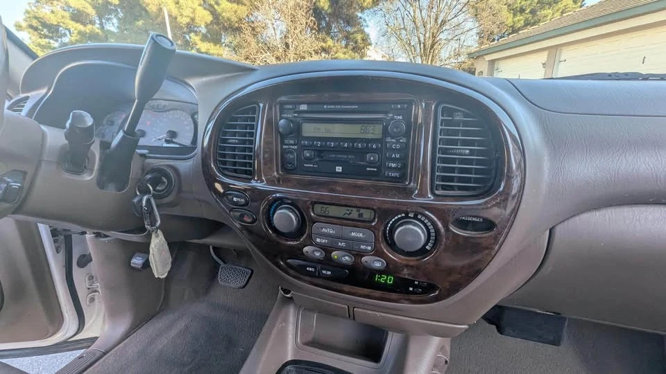 2002 Toyota Sequoia 1st Gen - Image 13 of 15