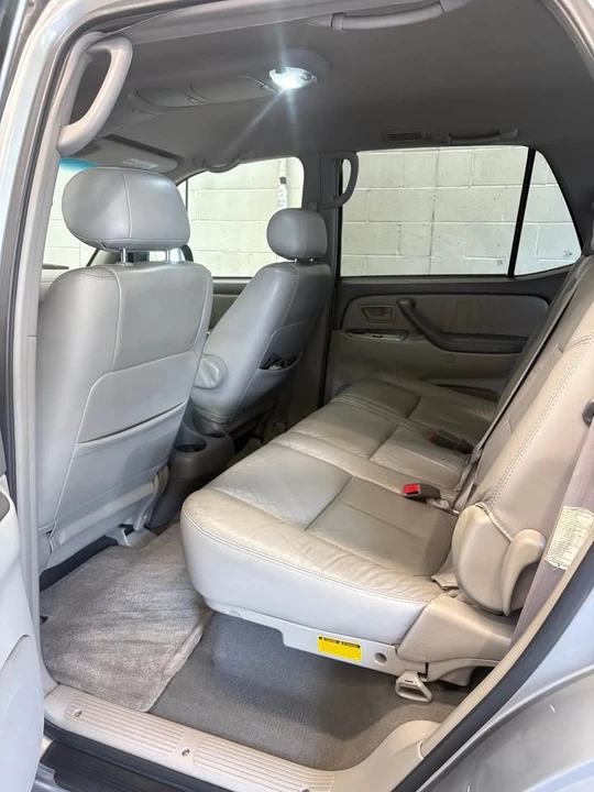 2002 Toyota Sequoia 1st Gen - Image 12 of 17