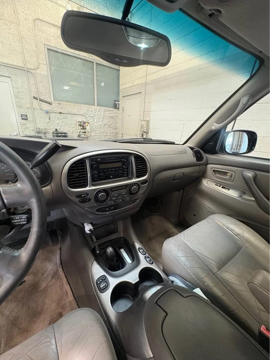 2002 Toyota Sequoia 1st Gen - Image 10 of 17