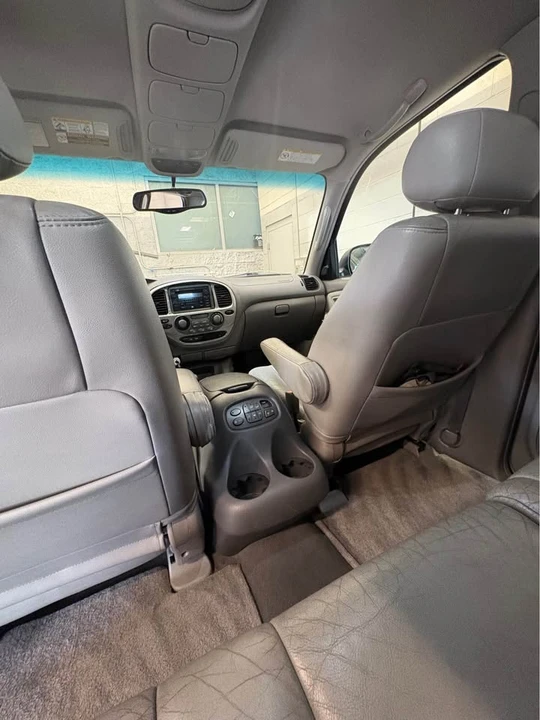 2002 Toyota Sequoia 1st Gen - Image 13 of 17