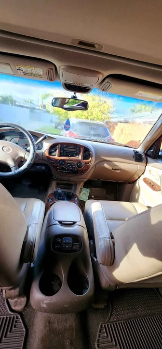 2002 Toyota Sequoia 1st Gen - Image 4 of 15