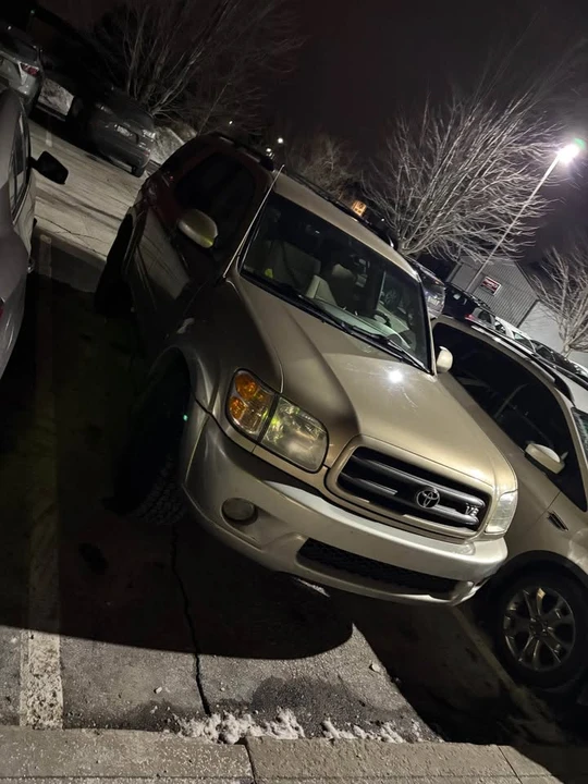 2002 Toyota Sequoia 1st Gen - Image 3 of 3