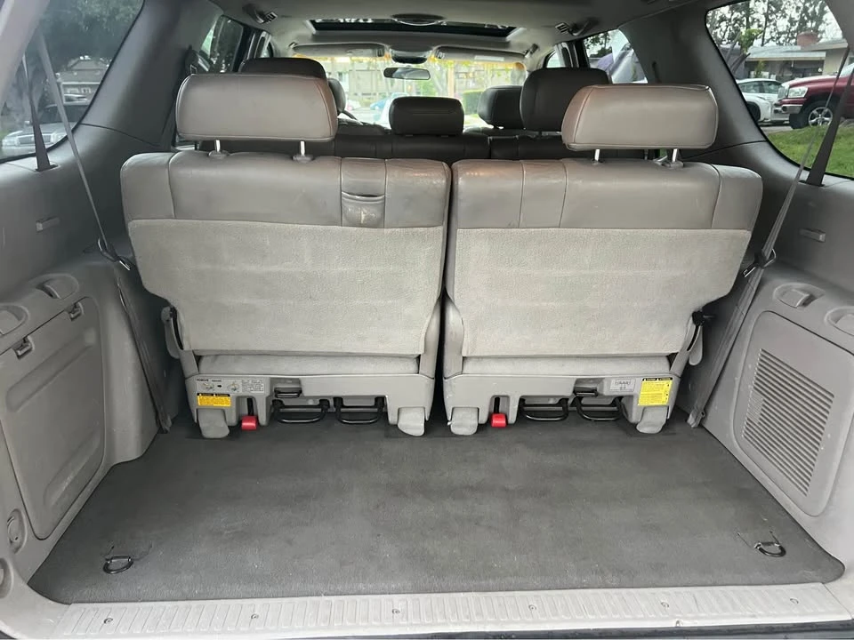 2002 Toyota Sequoia 1st Gen - Image 10 of 12
