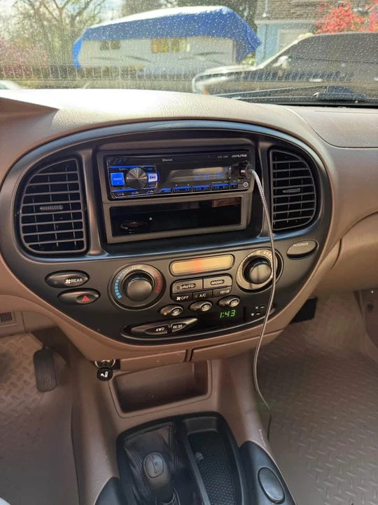 2002 Toyota Sequoia 1st Gen - Image 9 of 9