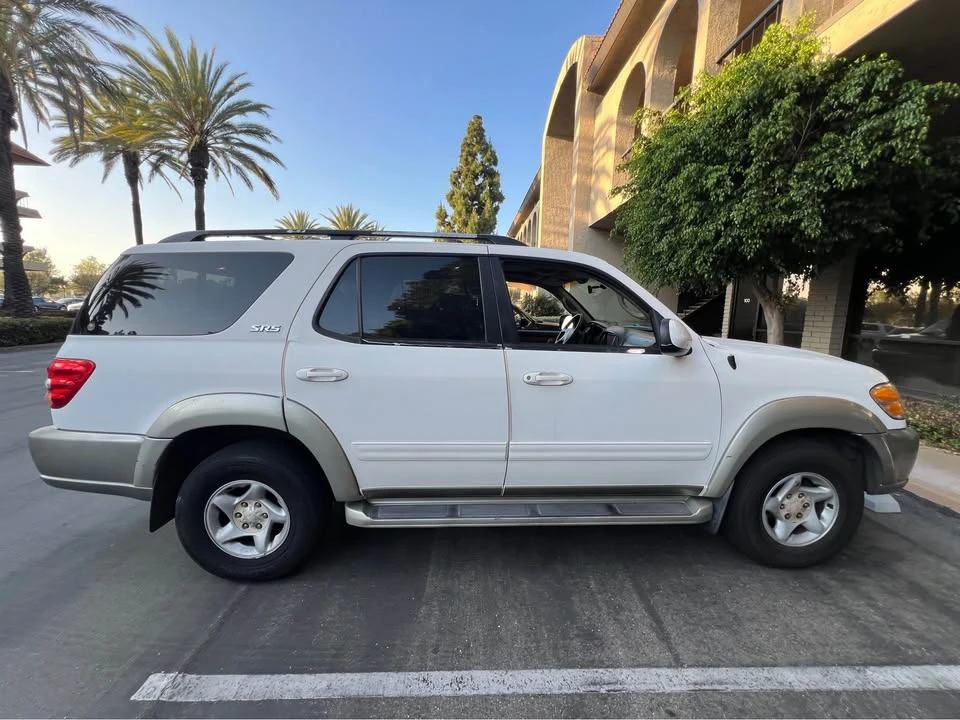 2002 Toyota Sequoia 1st Gen - Image 3 of 12