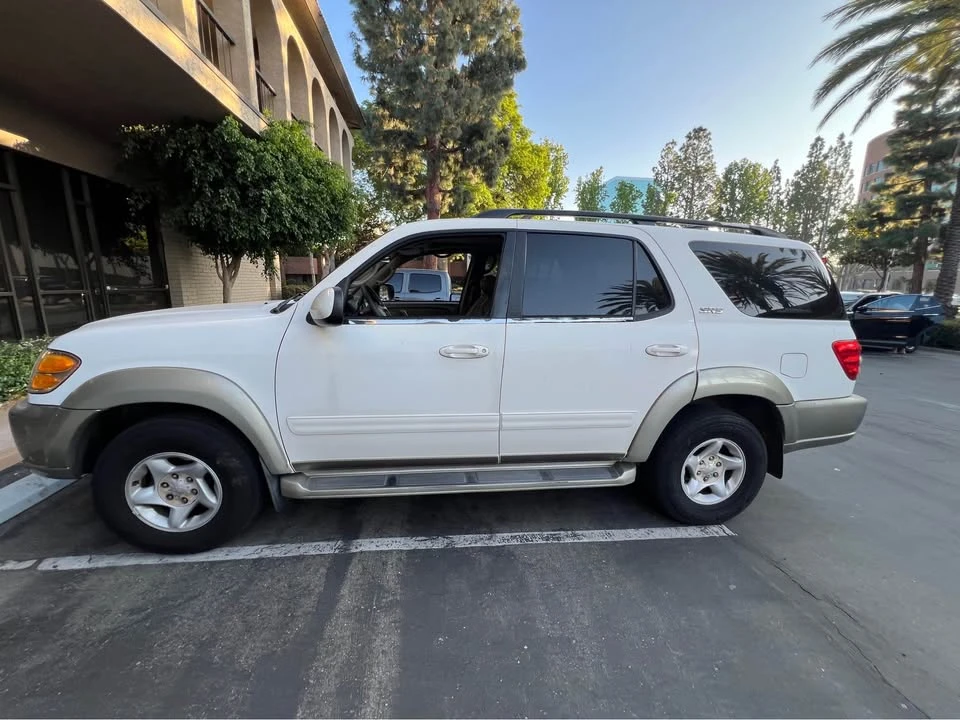 2002 Toyota Sequoia 1st Gen - Image 2 of 12