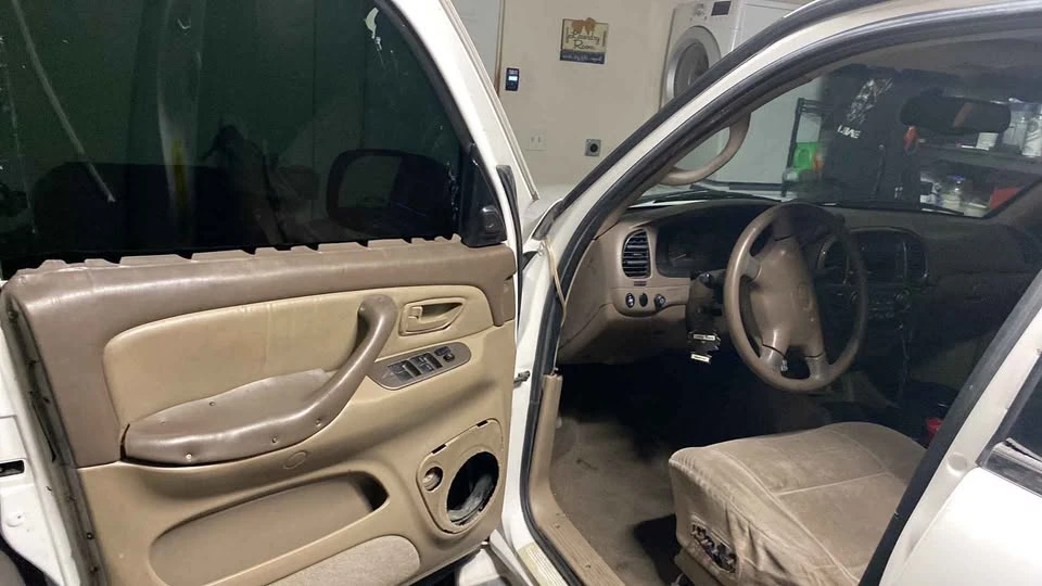 2002 Toyota Sequoia 1st Gen - Image 6 of 11