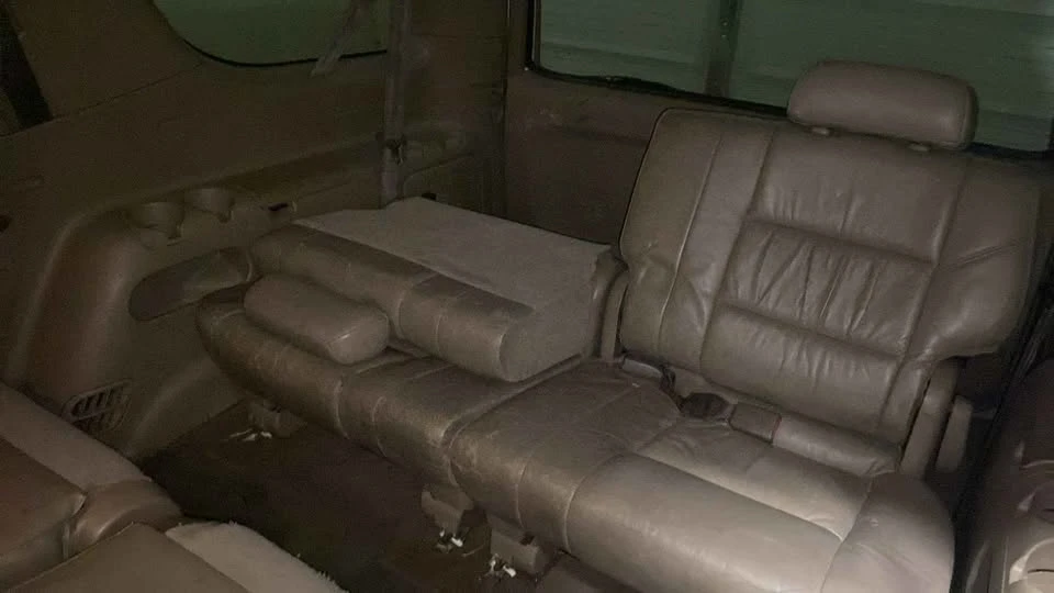 2002 Toyota Sequoia 1st Gen - Image 9 of 11
