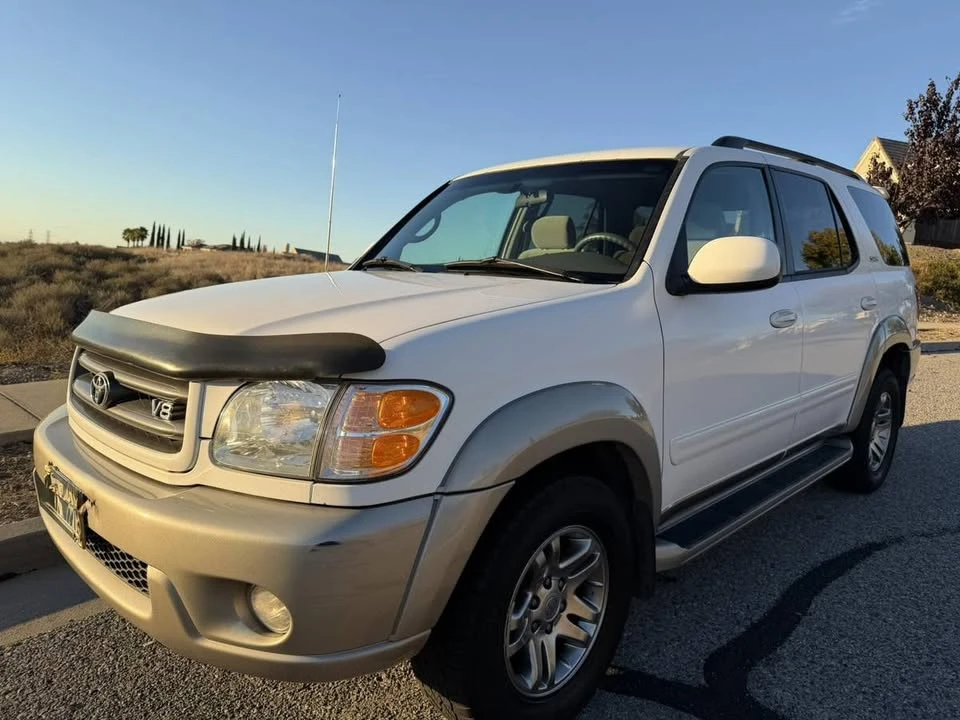 2002 Toyota Sequoia 1st Gen - Image 13 of 18