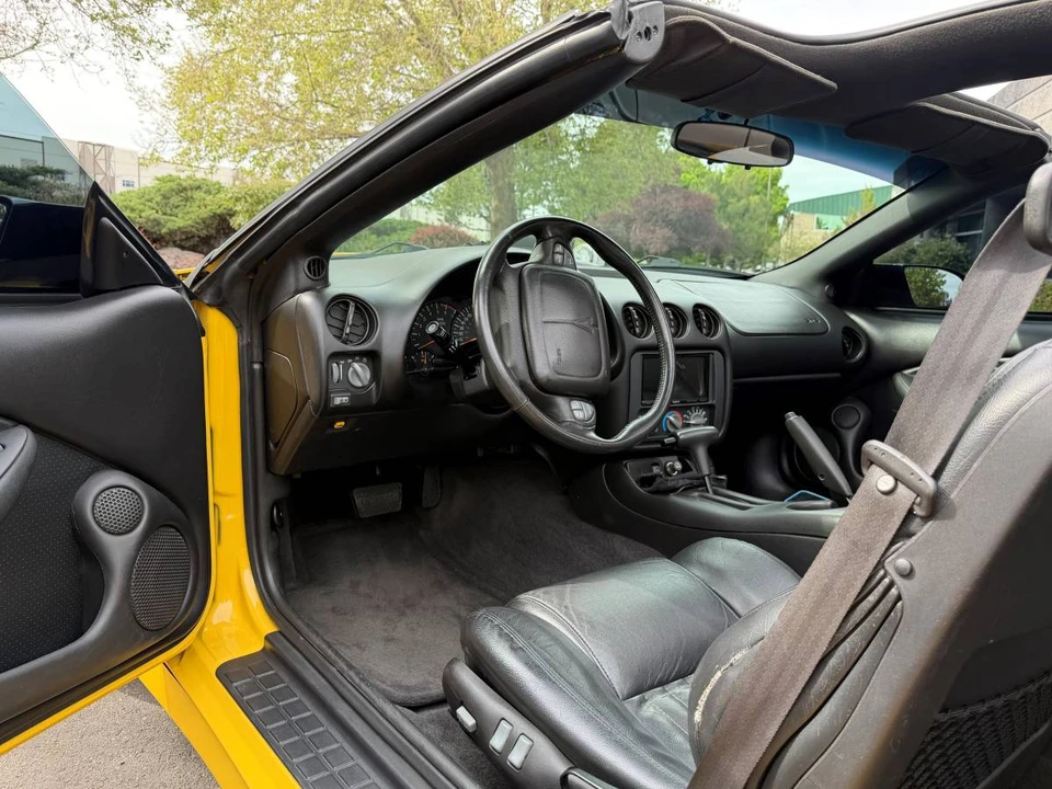 2002 Pontiac Firebird Trans Am 4th Gen - Image 10 of 22