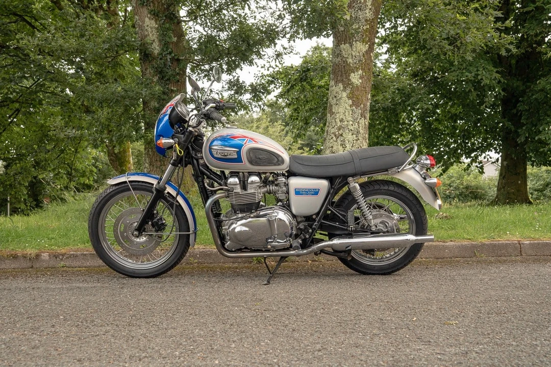 2002 Triumph New Bonneville - Image 6 of 30