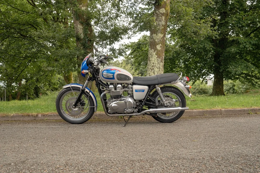 2002 Triumph New Bonneville - Image 21 of 30