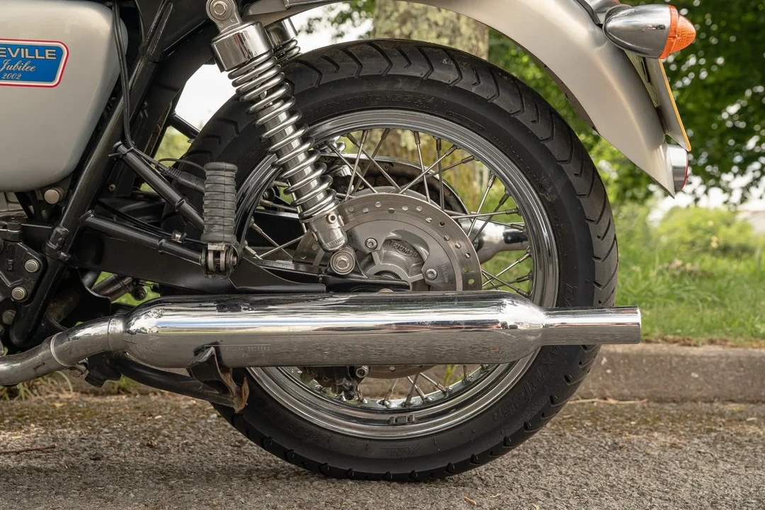 2002 Triumph New Bonneville - Image 15 of 30