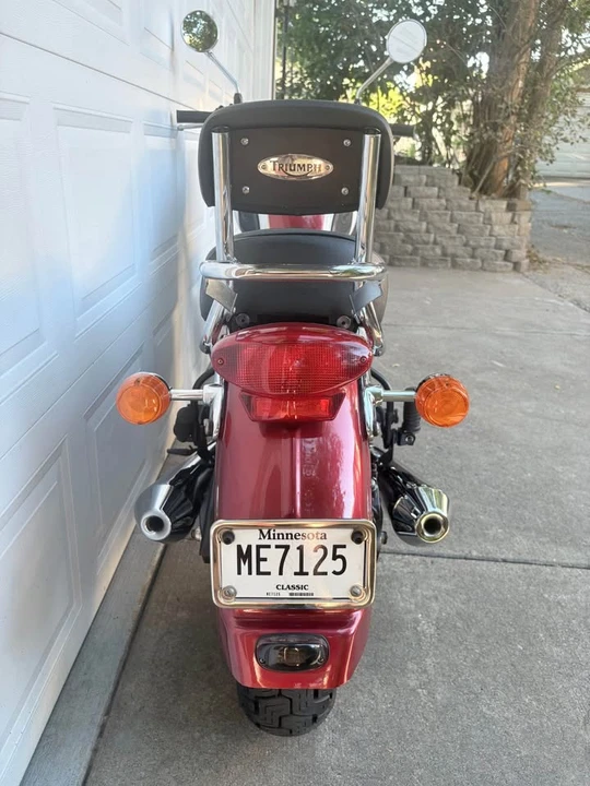 2002 Triumph - Image 6 of 9