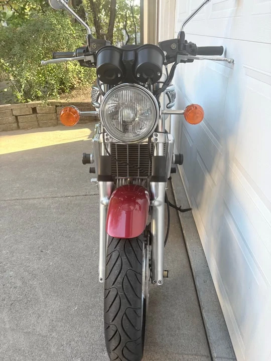2002 Triumph - Image 3 of 9