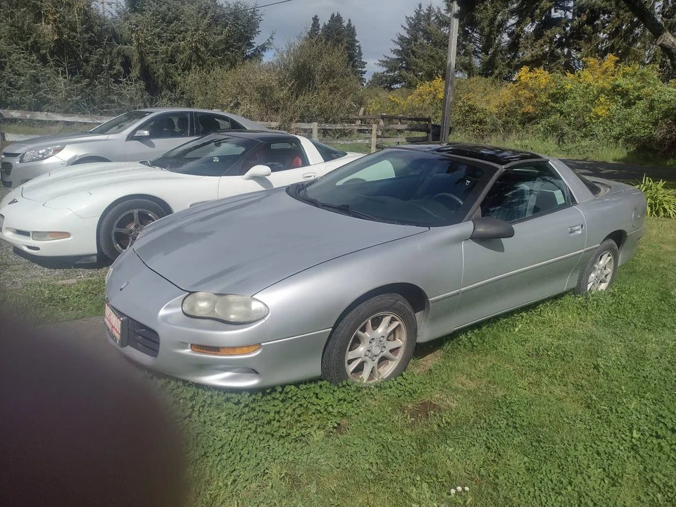 2002 Chevrolet Camaro 4th Gen - Image 2 of 12