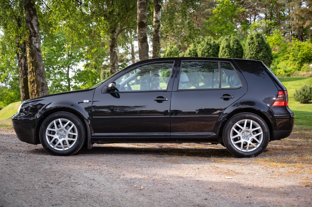 2002 Volkswagen GTI Mk4 - Image 5 of 31