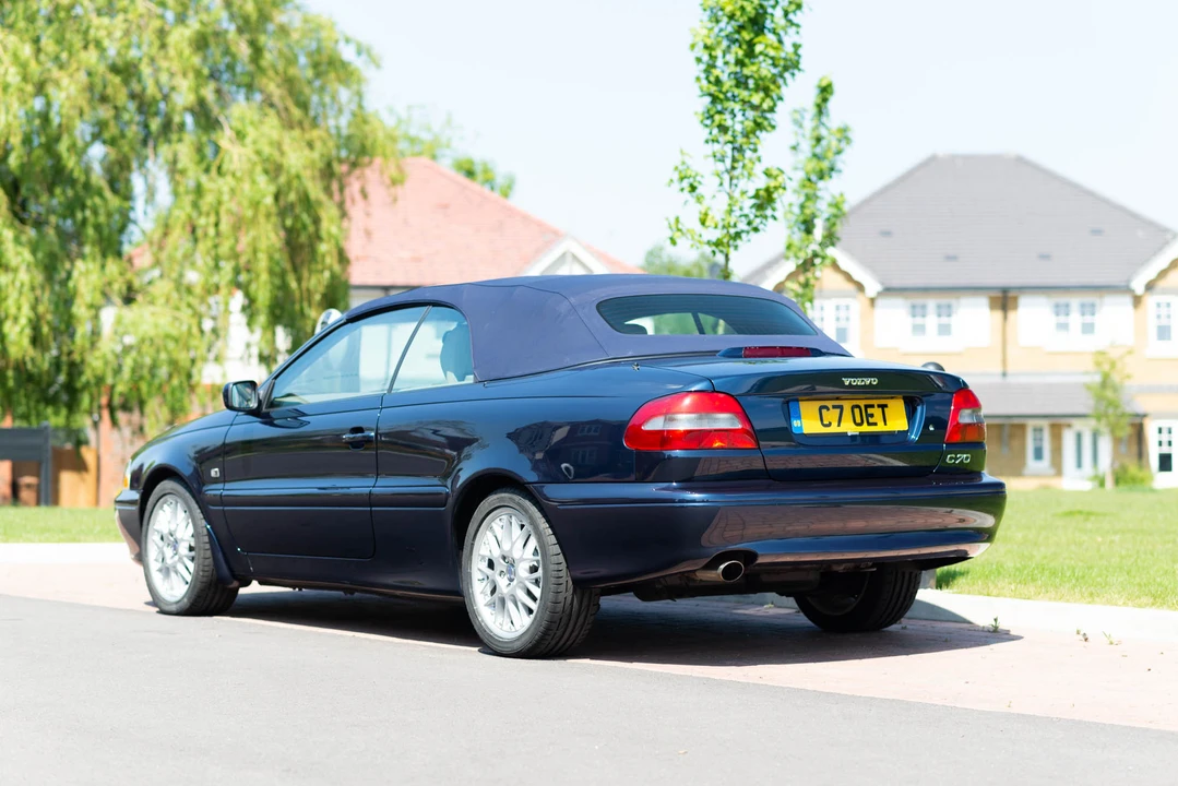 2002 Volvo C70 1st Gen - Image 15 of 31