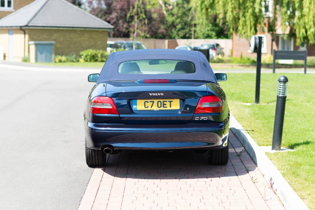 2002 Volvo C70 1st Gen - Image 16 of 31
