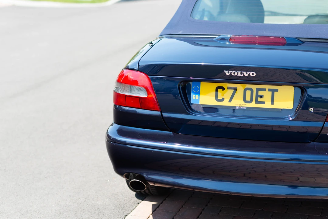 2002 Volvo C70 1st Gen - Image 18 of 31