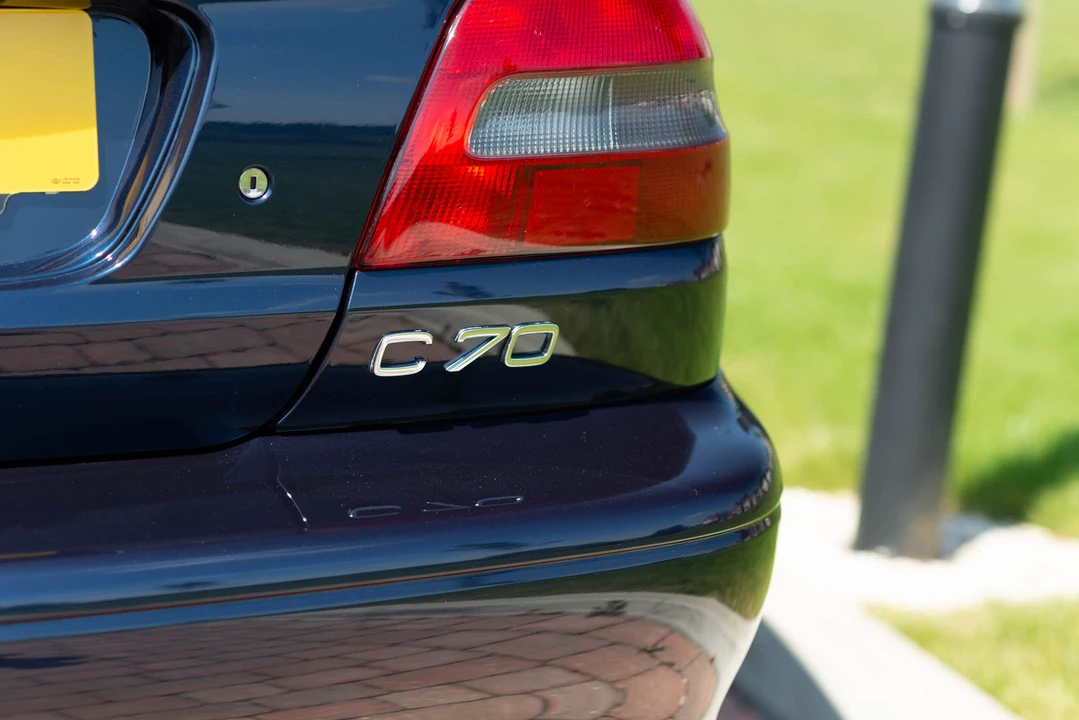2002 Volvo C70 1st Gen - Image 22 of 31