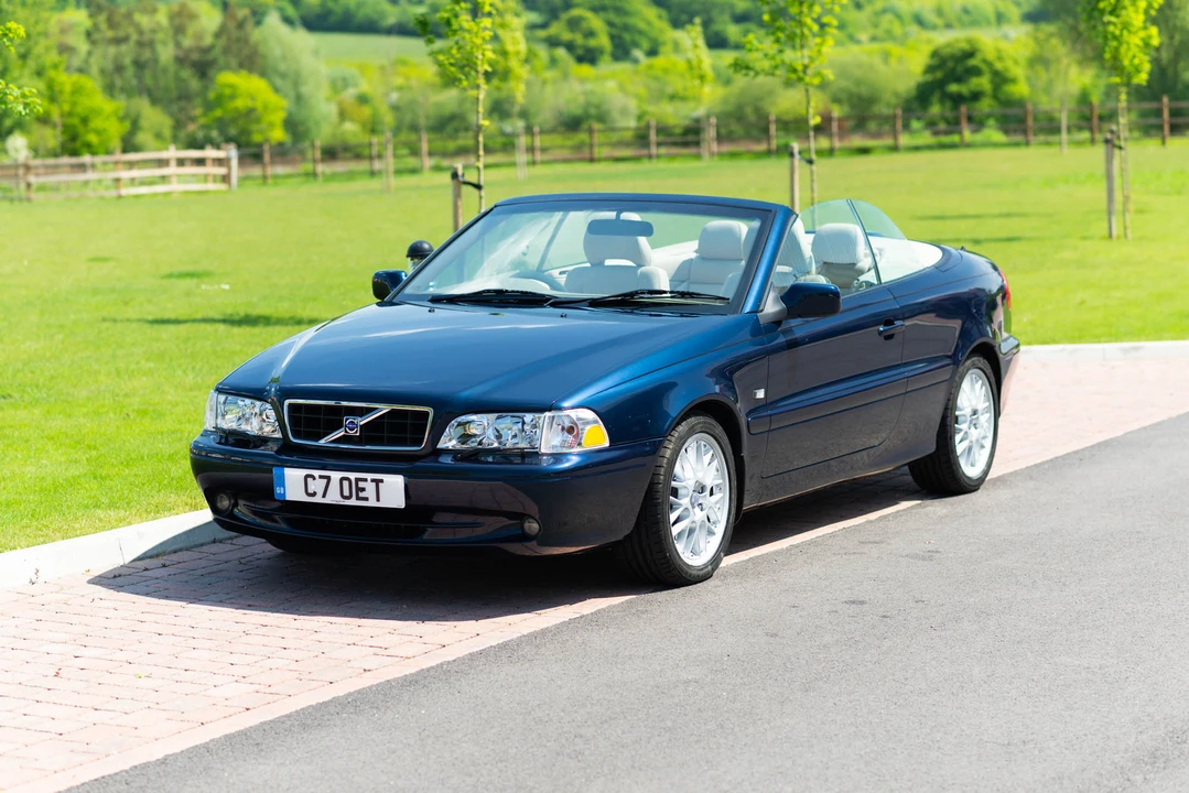 2002 Volvo C70 1st Gen - Image 23 of 31