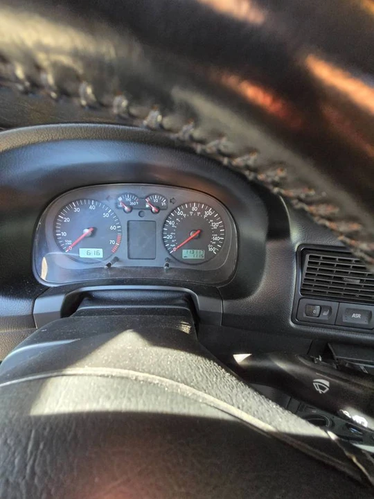 2002 Volkswagen GTI Mk4 - Image 4 of 9
