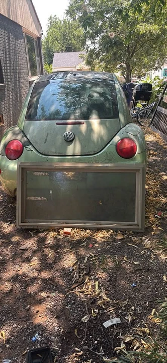 2002 Volkswagen New Beetle - Image 2 of 4