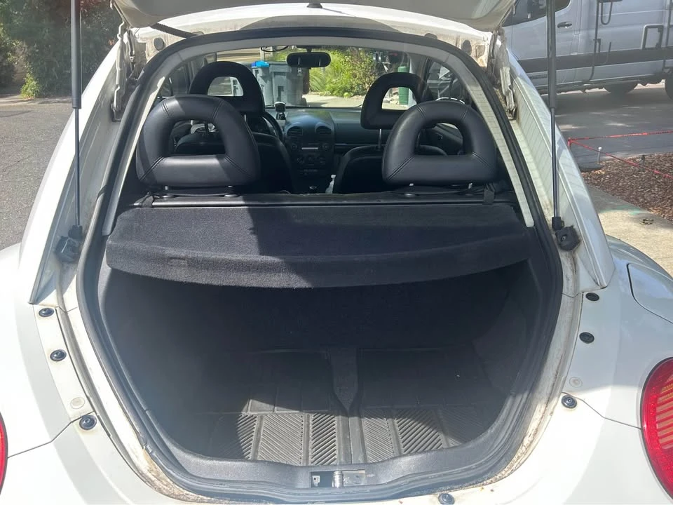 2002 Volkswagen New Beetle - Image 5 of 14