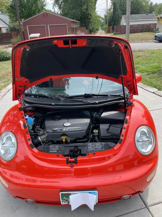 2002 Volkswagen New Beetle - Image 10 of 17