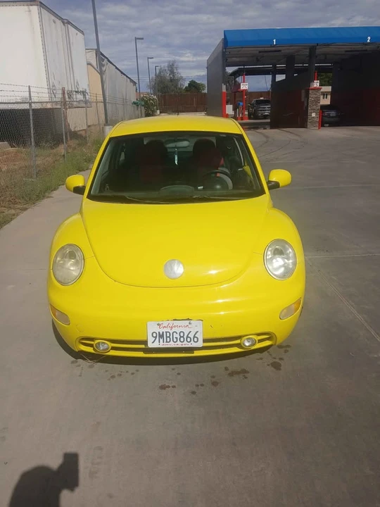 2002 Volkswagen New Beetle - Image 5 of 12
