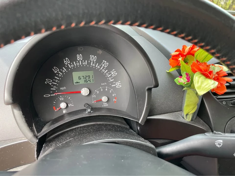 2002 Volkswagen New Beetle - Image 3 of 17