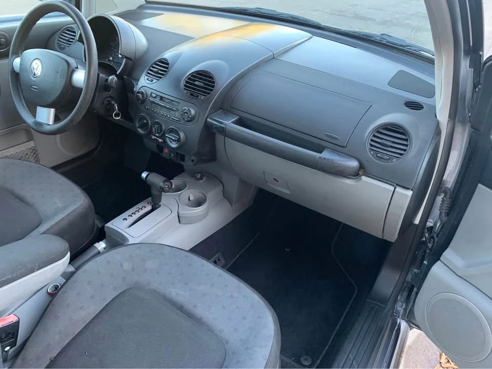 2002 Volkswagen New Beetle - Image 12 of 12