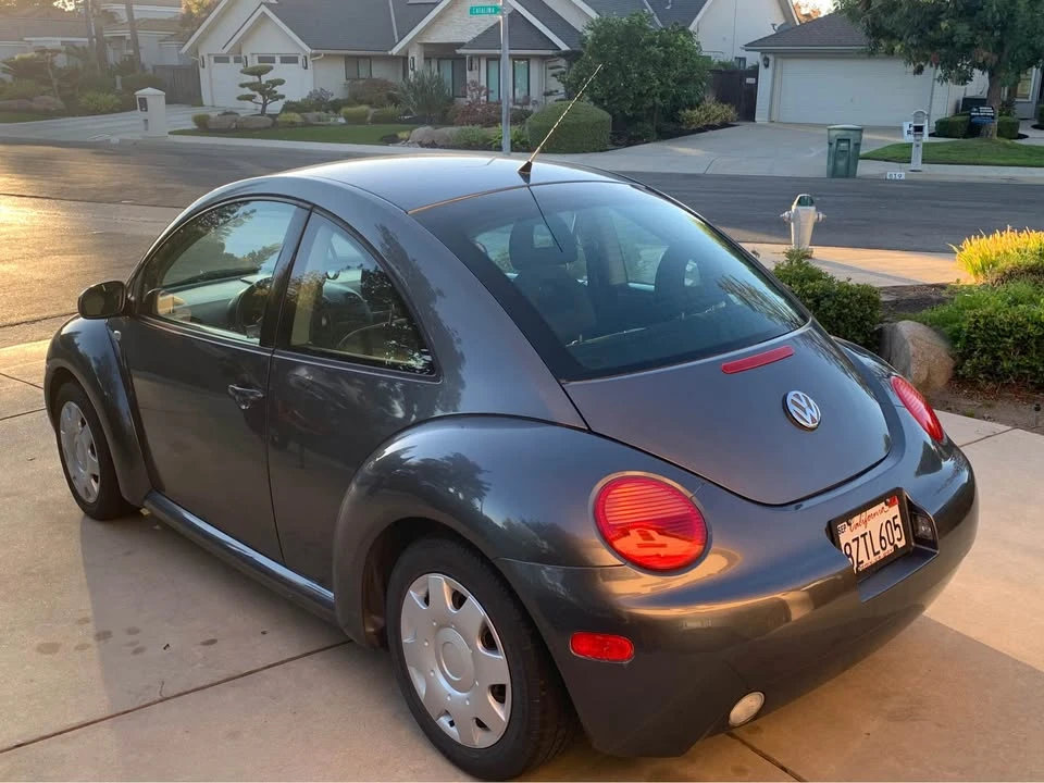 2002 Volkswagen New Beetle - Image 3 of 10