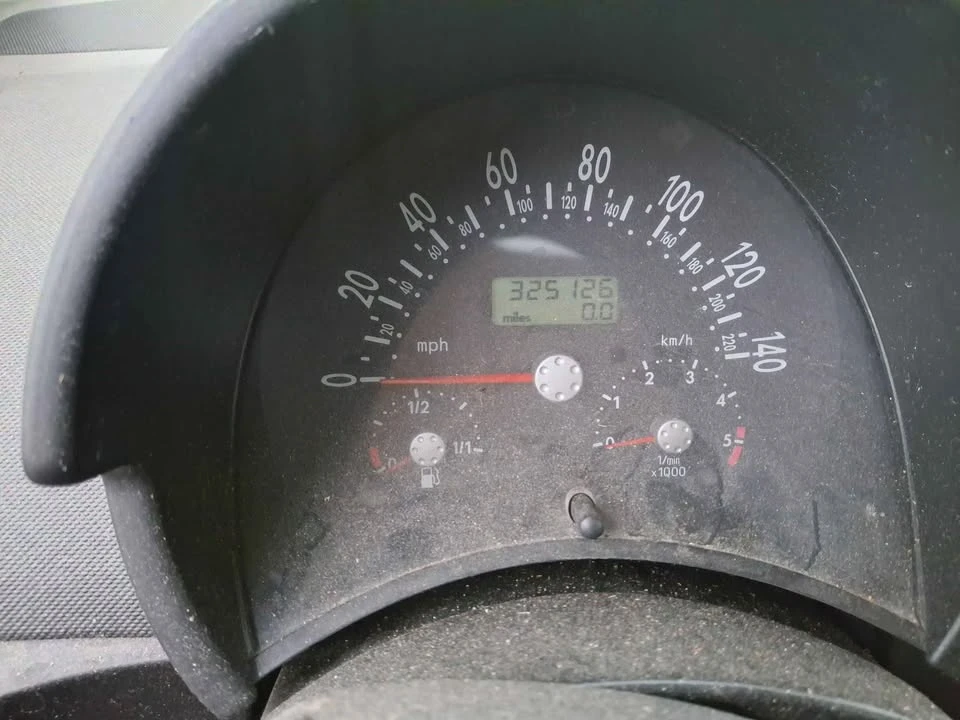 2002 Volkswagen New Beetle - Image 4 of 5