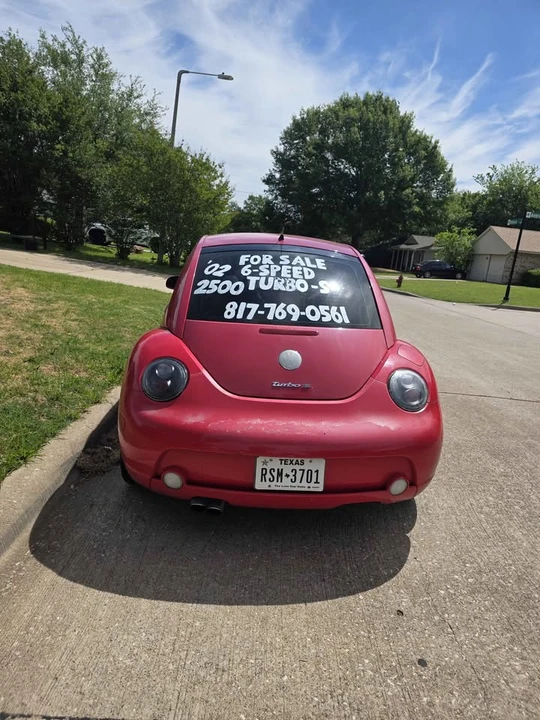 2002 Volkswagen New Beetle - Image 2 of 12