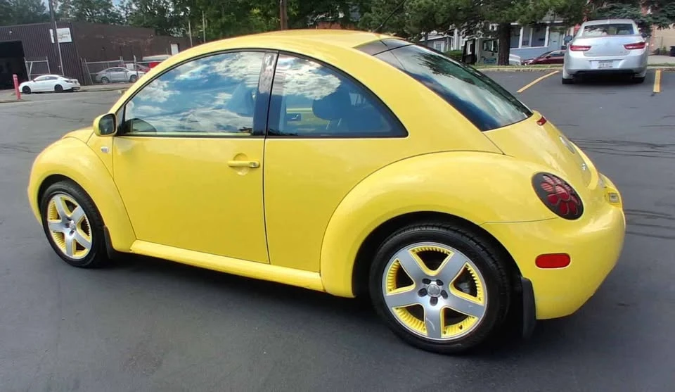2002 Volkswagen New Beetle - Image 4 of 10