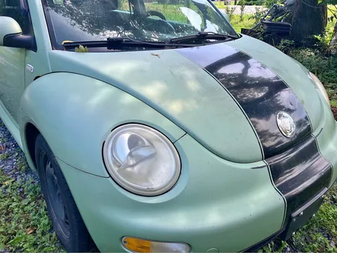 2002 Volkswagen Beetle 1.8T Hatchback 2D