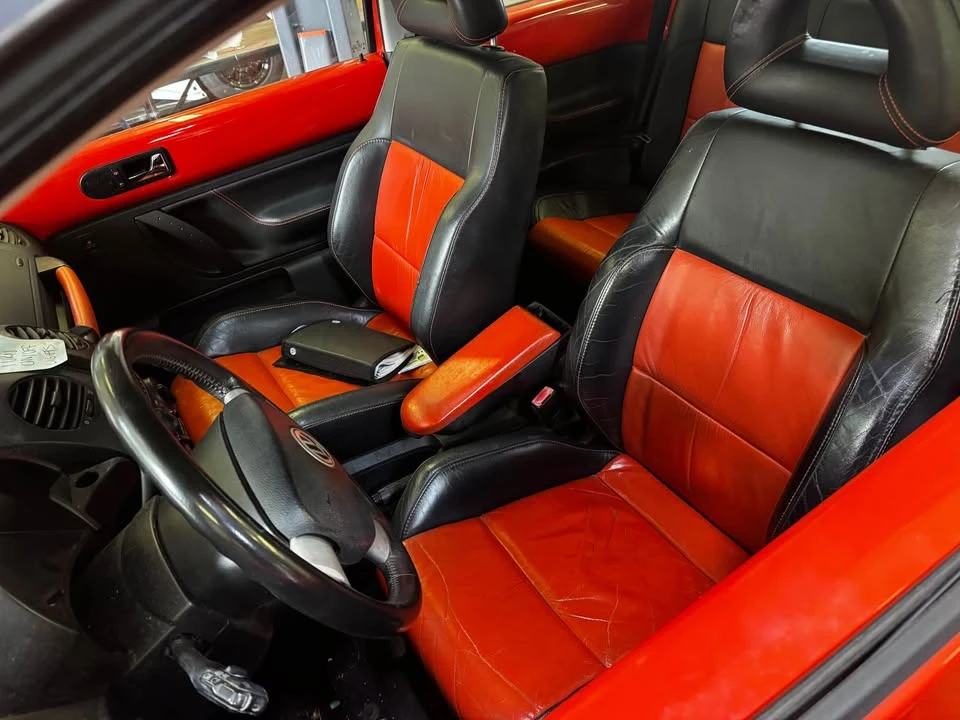 2002 Volkswagen New Beetle - Image 3 of 5