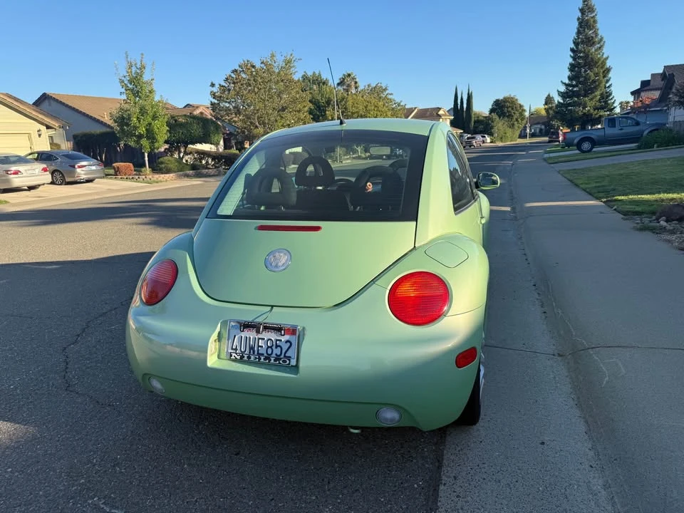 2002 Volkswagen New Beetle - Image 4 of 7