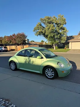 2002 Volkswagen Beetle 1.8T Hatchback 2D