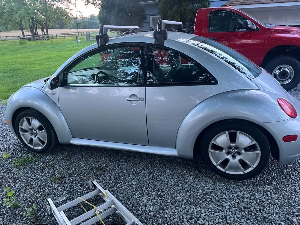 2002 Volkswagen New Beetle - Image 6 of 9