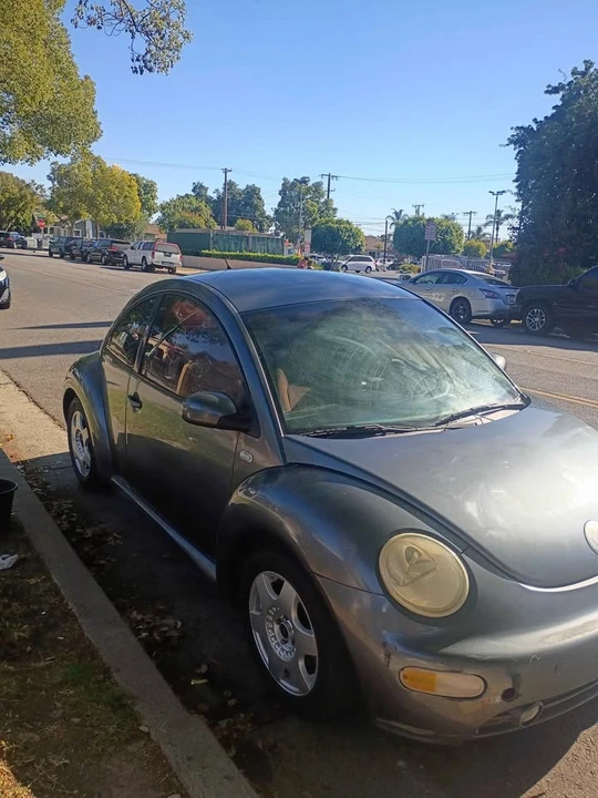 2002 Volkswagen New Beetle - Image 3 of 10