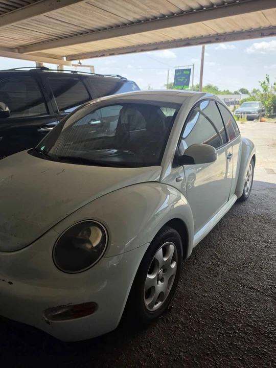 2002 Volkswagen New Beetle - Image 3 of 6
