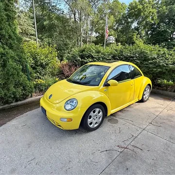 2002 Volkswagen Beetle 2.0T Coast Hatchback 2D