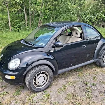 2002 Volkswagen Beetle 2.0T S Hatchback