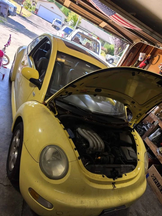 2002 Volkswagen New Beetle - Image 7 of 7