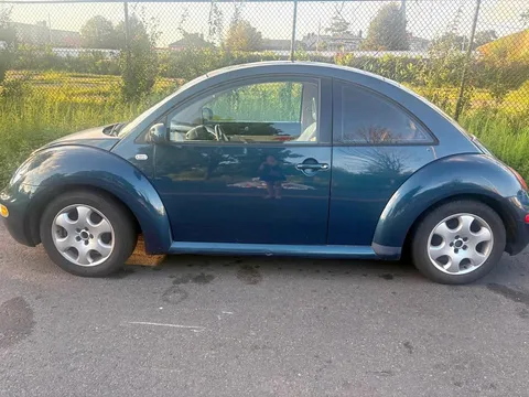 2002 Volkswagen Beetle 2.0T S Hatchback 2D