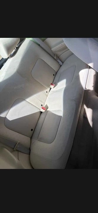 2002 Volkswagen New Beetle - Image 5 of 6